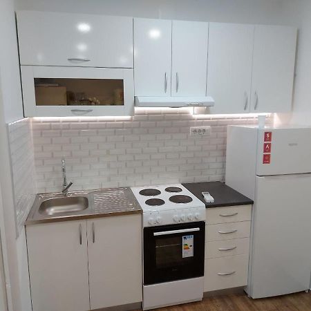 Cosy, Quiet & Brand New Apartment W/ Danube View Белград Екстериор снимка
