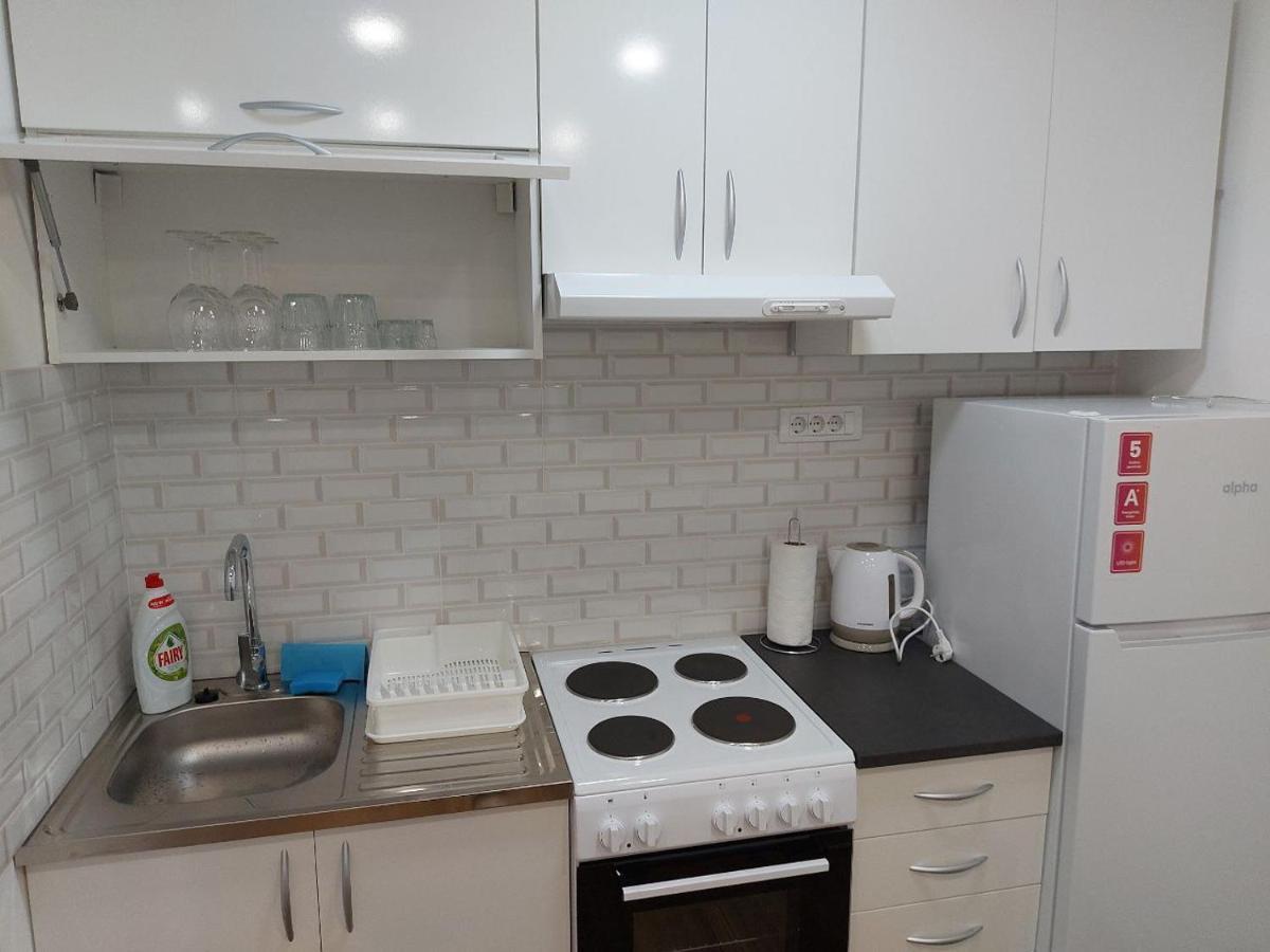 Cosy, Quiet & Brand New Apartment W/ Danube View Белград Екстериор снимка