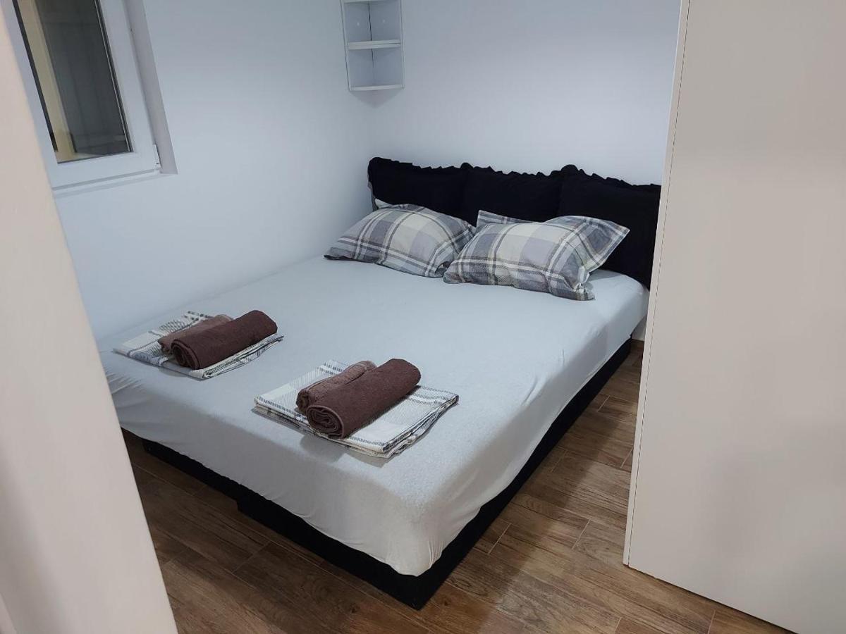 Cosy, Quiet & Brand New Apartment W/ Danube View Белград Екстериор снимка