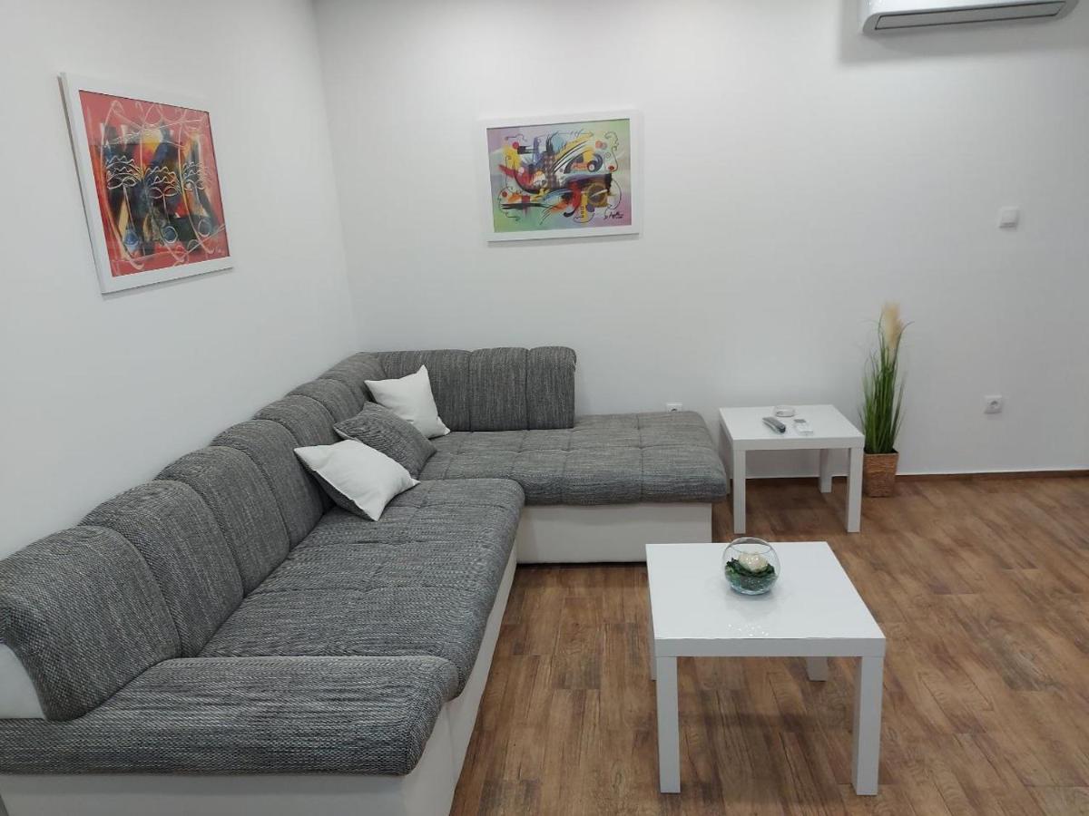 Cosy, Quiet & Brand New Apartment W/ Danube View Белград Екстериор снимка